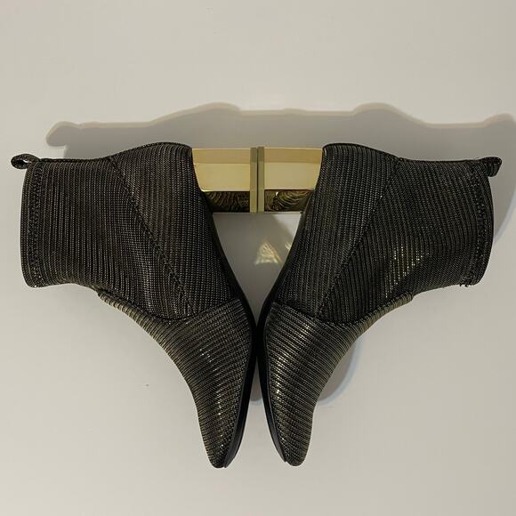 Katy Perry Diana Ankle Booties Stretch Pull On Metallic Gold Block Heels sz 7.5 - Picture 5 of 13